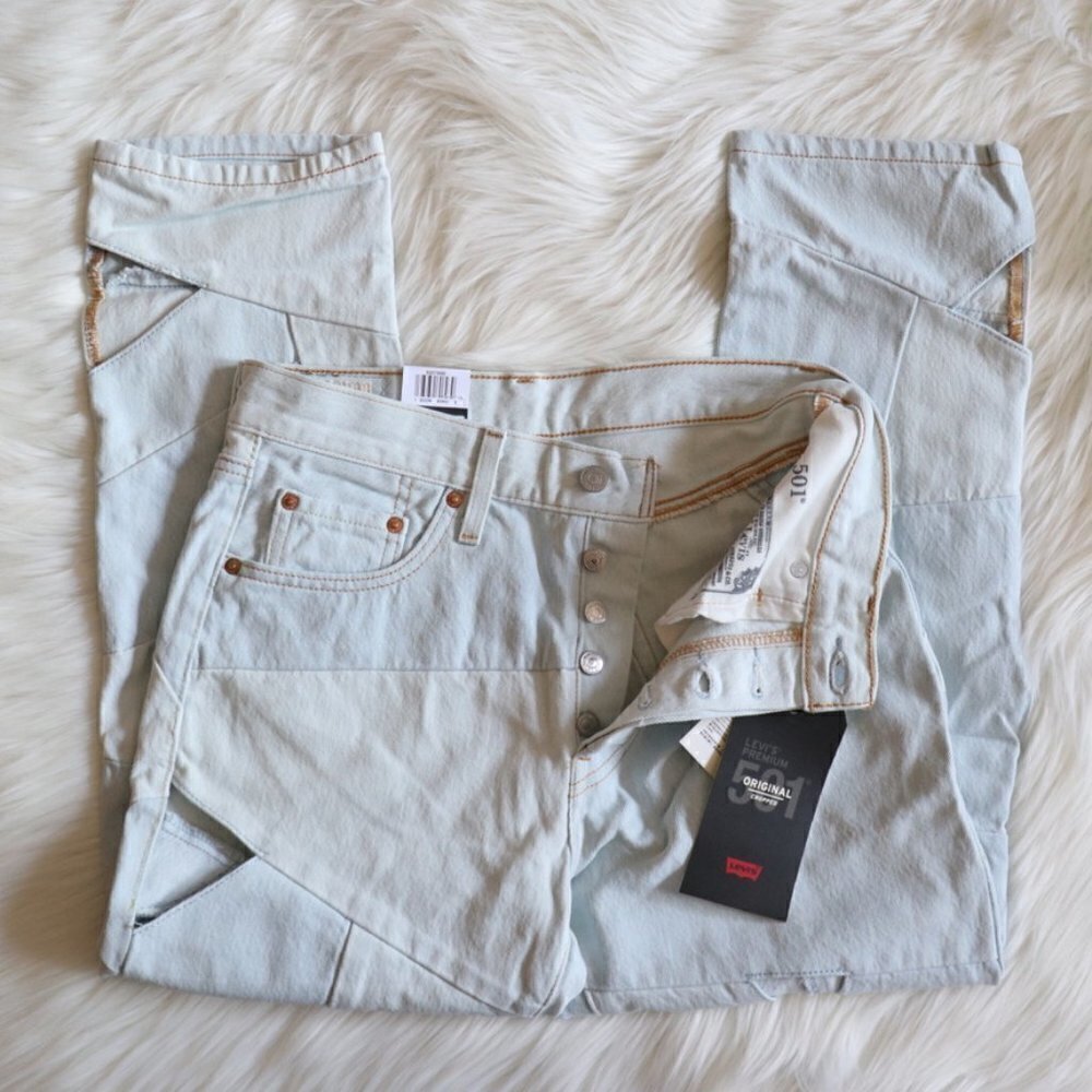 NEW Levi's 501 Original Cut Out Hipster Denim Light Wash Jeans Size 26 - Picture 5 of 11